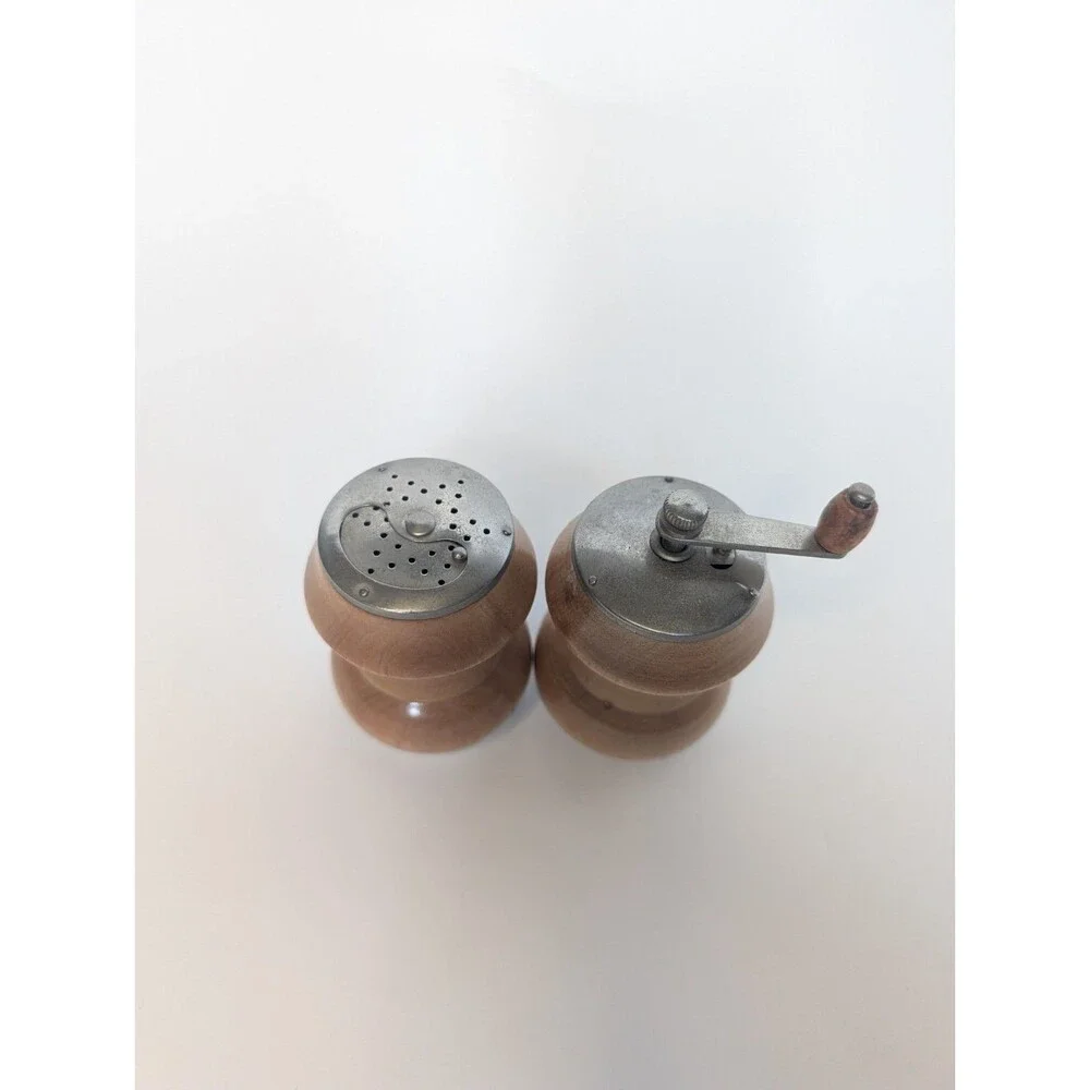 2ct Vintage Japan Salt and Pepper Shaker Grinder SET Light Wood and Chrome